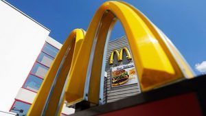 Exigen a McDonald´s eliminar los antibióticos de sus hamburguesas