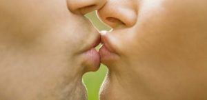 La enfermedad del beso permite el desarrollo de siete patologías auto inmunitarias