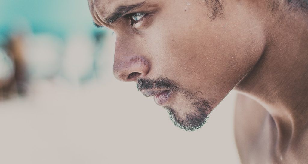 Diferencias entre bruxismo nocturno y diurno. bruxismo aprende sobre el bruxismo nocturno y diurno