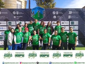 Alumnos del curso de quiromasaje en Pontevedra participan con sus masaje en la costa atlantica 2026 mtb